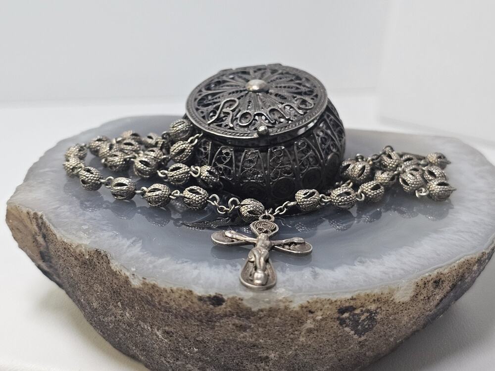 Antique 800 Silver Roman/Italian Filigree Rosary With Custom Case